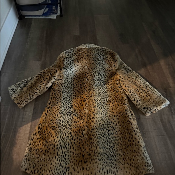 JB by Julie Brown Brown and Black Teddy Jacket with Plush Texture - Picture 7 of 7